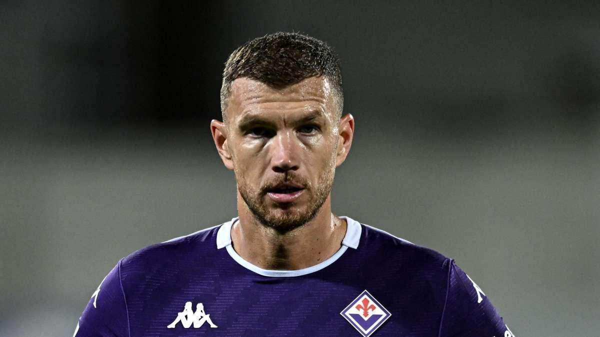 Sassuolo, ora la Fiorentina. Il duro sfogo di Dzeko: "Facciamo cagare"