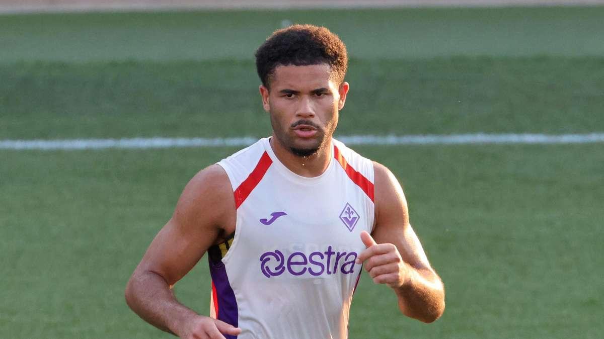 Sohm nel mirino di Sassuolo e Venezia: la Fiorentina lo esclude dalla tournée per favorirne la cessione