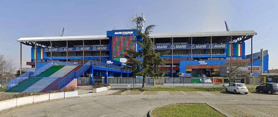 Mapei Stadium, terminati i lavori e installata l'opera di Olimpia Zagnoli. Festa a settembre