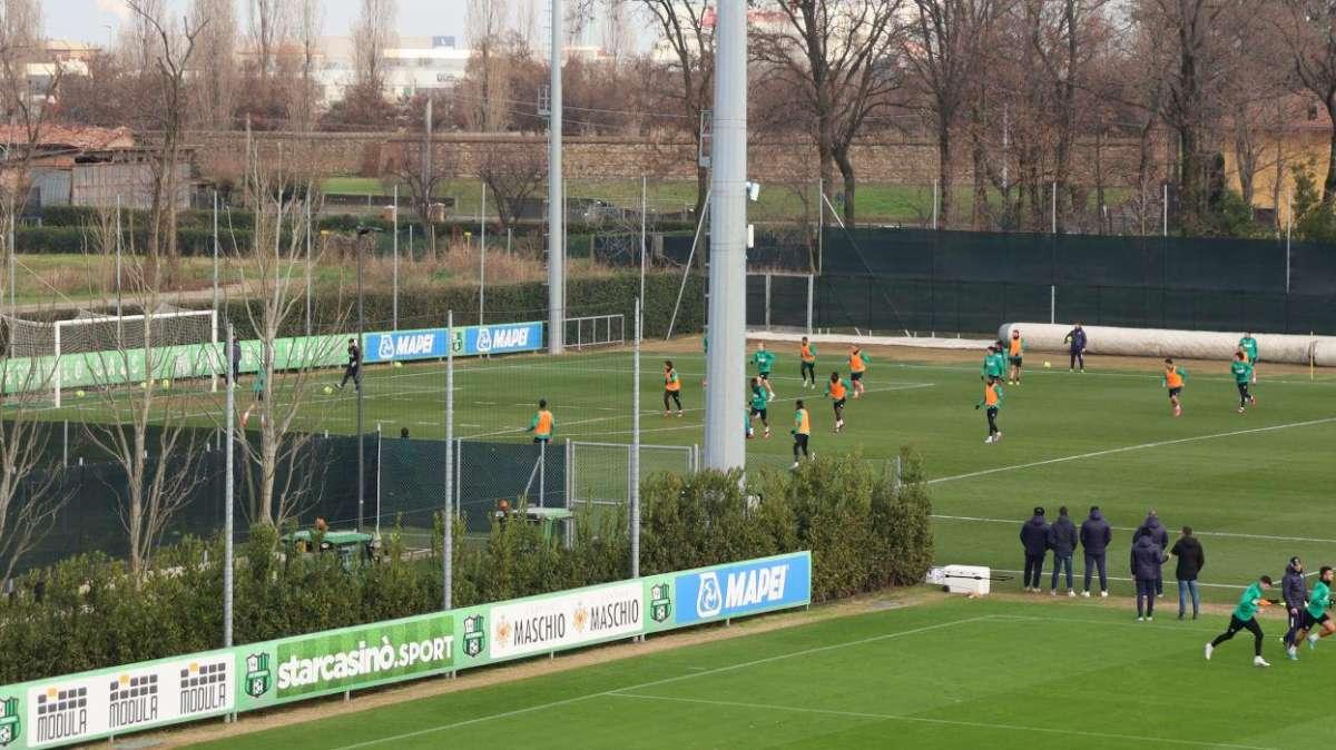 Allenamento Sassuolo, primo verso il Milan. Dubbi su Consigli e Pinamonti