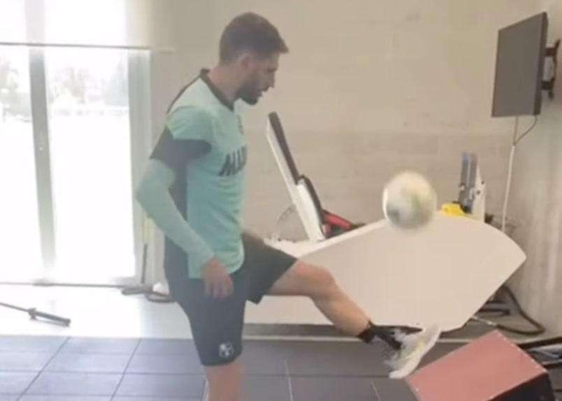 Berardi torna a palleggiare: il recupero dall'infortunio va a gonfie vele - VIDEO