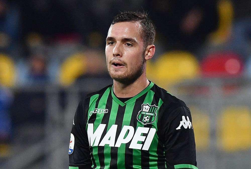 Frosinone sempre più neroverde con l'ex Sassuolo Pol Lirola, è ufficiale