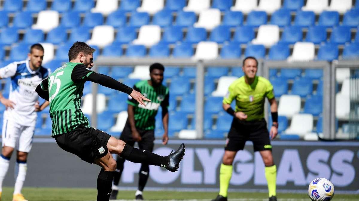 Berardi Leicester, contatti con il Sassuolo: prime idee sulla valutazione