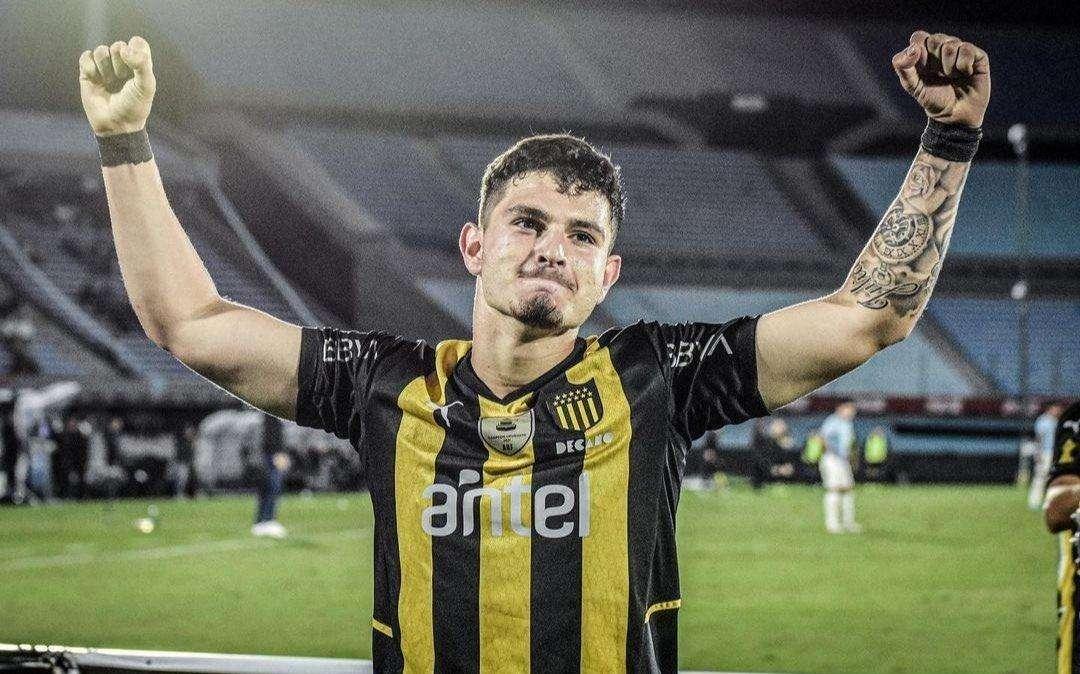 El Canario Alvarez saluta con una lettera, il Penarol ricambia con un bel gesto