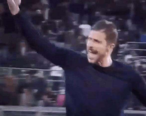 VIDEO - Dionisi perde le staffe con un tifoso dopo il pari tra Palermo e Sampdoria