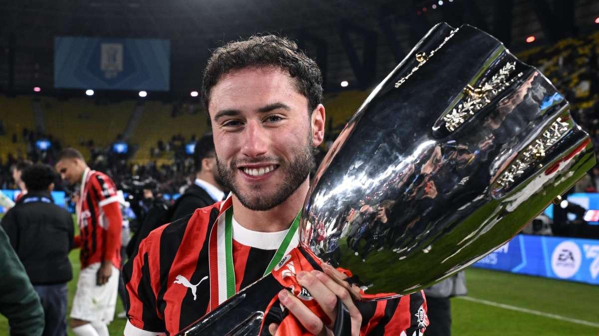 Calciomercato Sassuolo, da Calabria a Zappa: tre nomi per la fascia destra