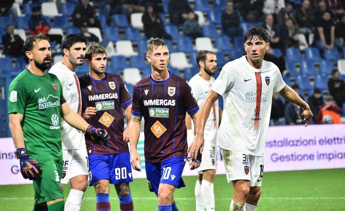 Risultati e classifica Serie B: 9 pareggi su 10, vince solo il Cosenza con la Reggiana