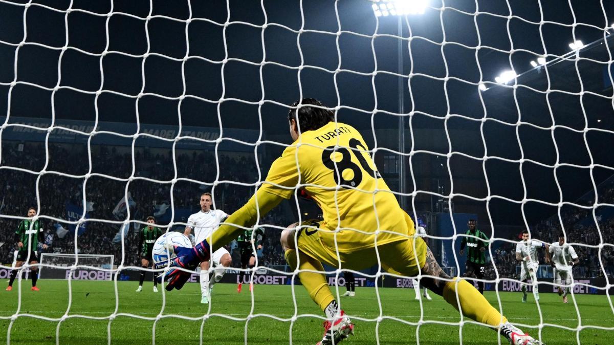 Turati, notte da record nel disastro Sassuolo: due rigori parati alla Lazio, come Consigli e De Gea