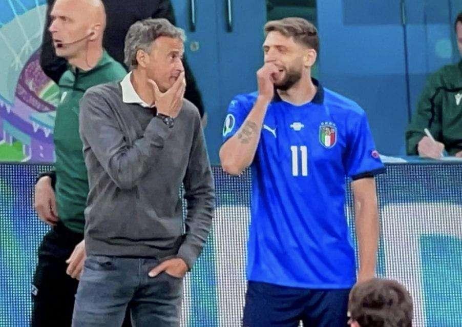 Berardi Luis Enrique e il simpatico siparietto in Italia-Spagna - VIDEO