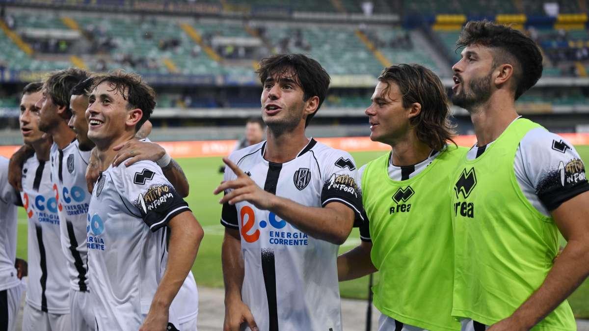 Cesena, maglia speciale contro il Sassuolo per gli 85 anni del club