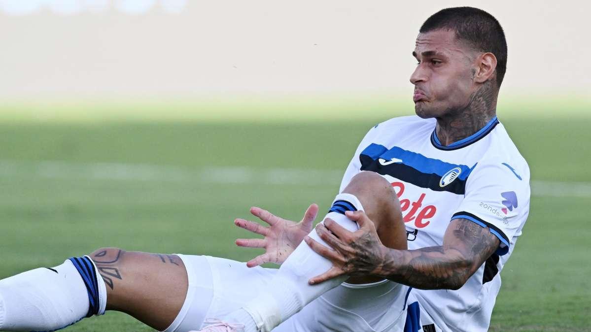 Infortunio Scamacca, il messaggio del Sassuolo: "Forza Gianlù, supererai anche questa"