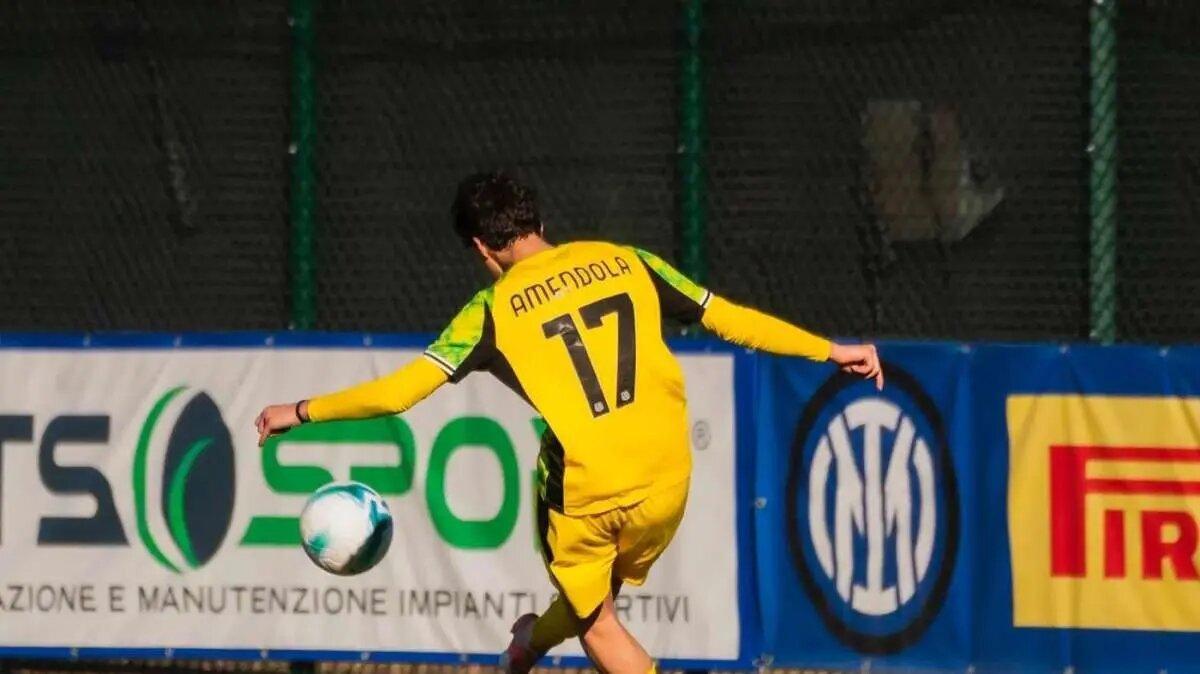 Catello Amendola dal Sassuolo al Catania: il giovane centrocampista vicino alla cessione