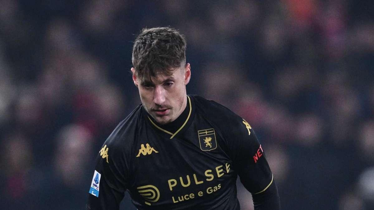Calciomercato Sassuolo: Pinamonti si riduce lo stipendio per il Bologna e Carnevali fa lo sconto
