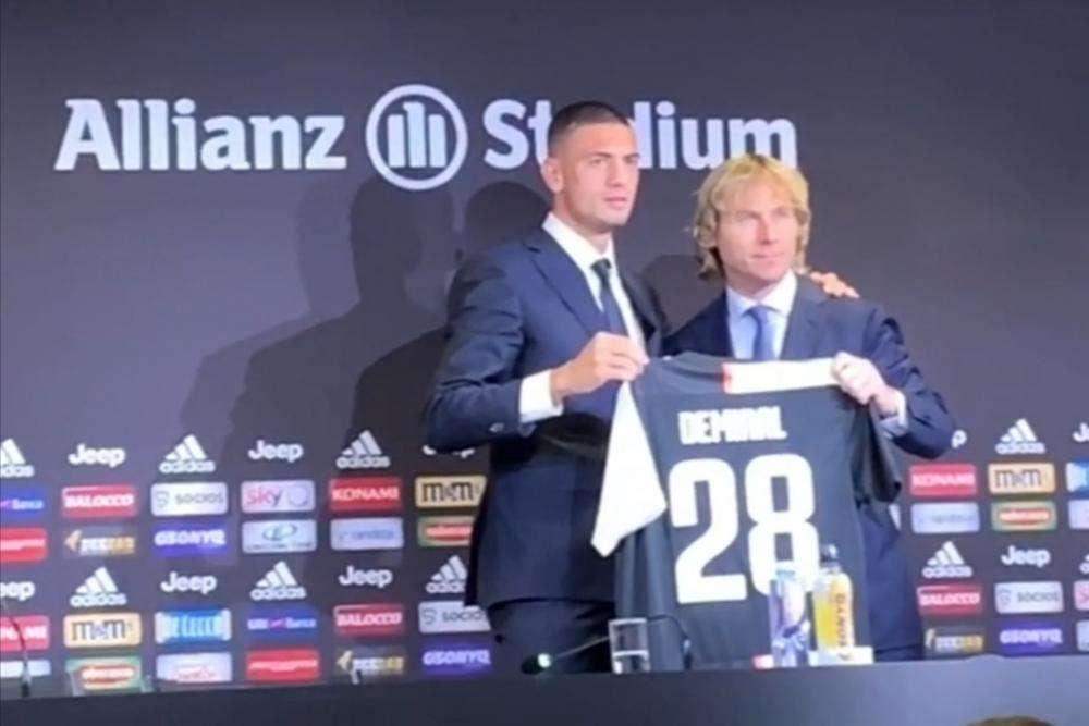 Demiral: "Al Sassuolo mi sono fatto le ossa, una fortuna essere alla Juve"