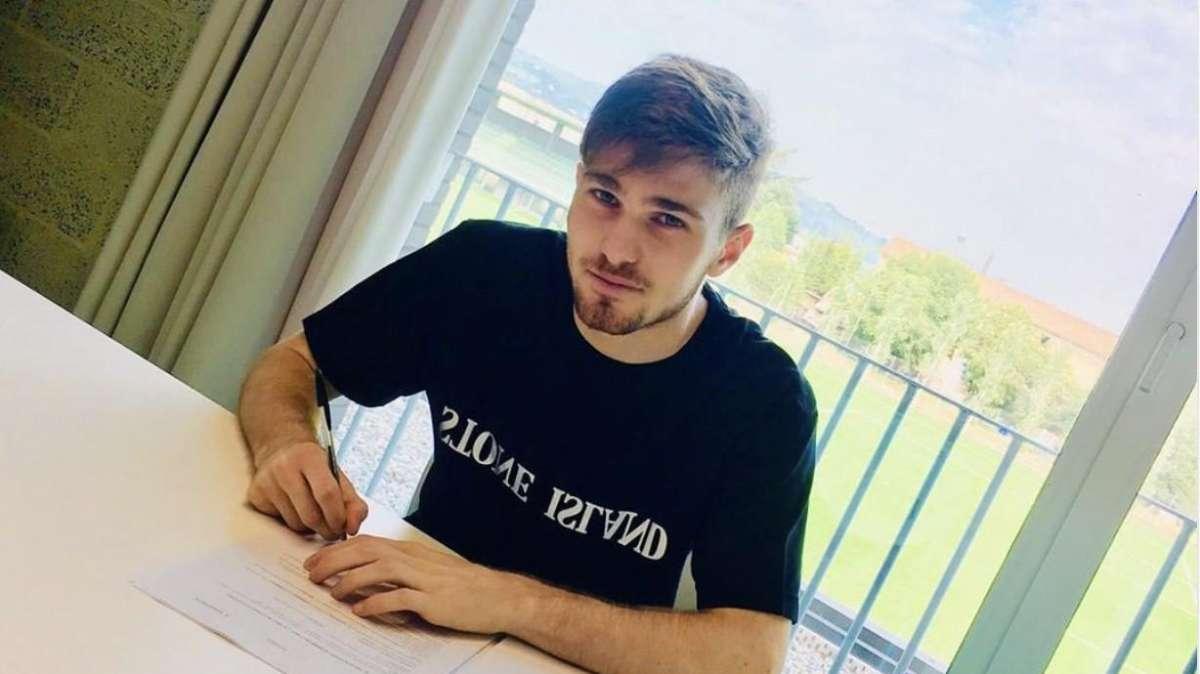Ghion firma il primo contratto da pro: "Sono contentissimo" - FOTO