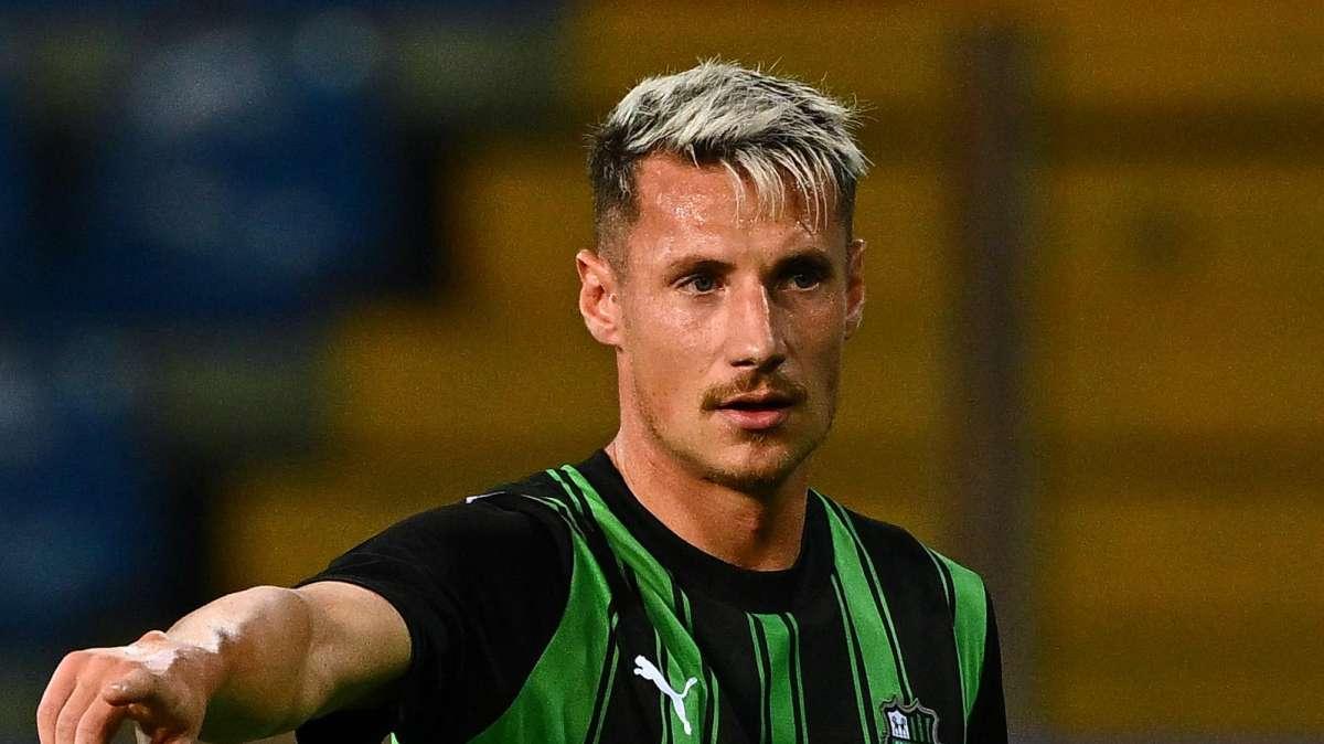 Pinamonti: "Ibra il 9 perfetto. Nazionale un obiettivo. Vi spiego cosa mi chiede Dionisi"
