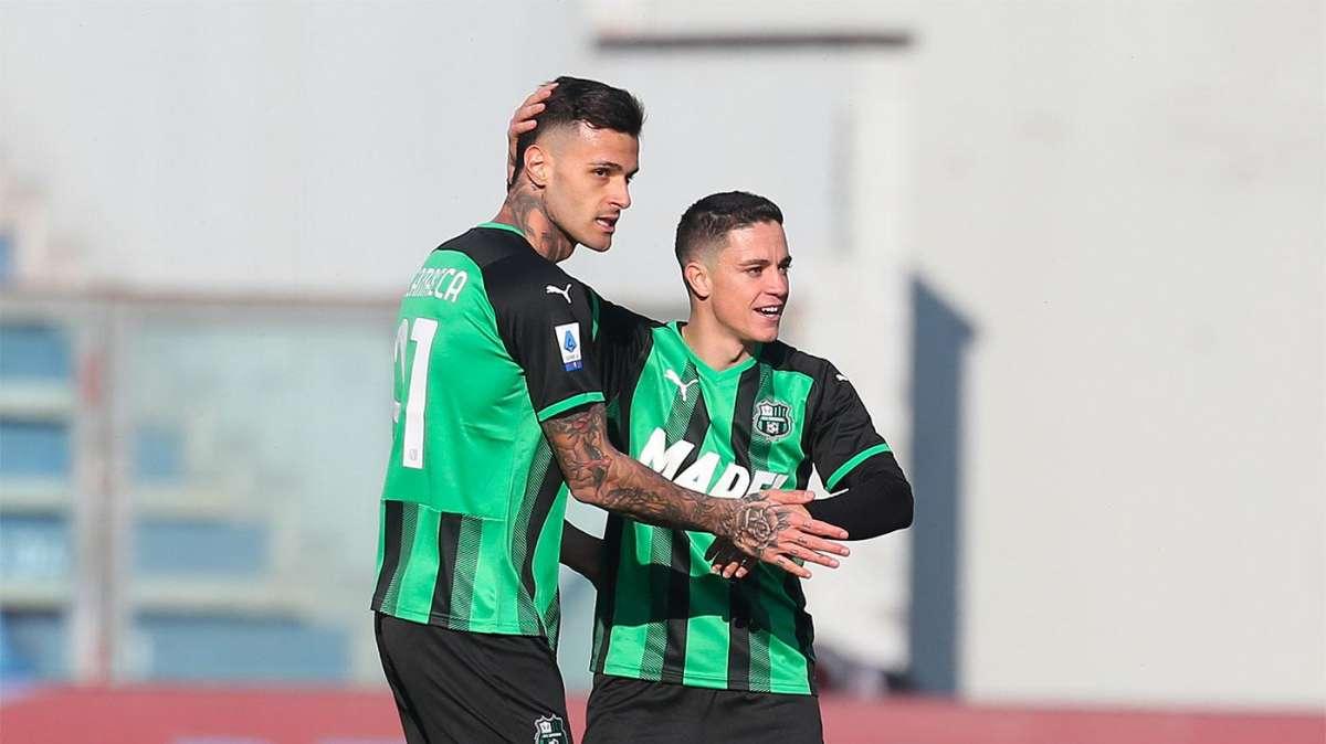 Scamacca-Raspadori la coppia gol che lontano da Sassuolo fa fatica