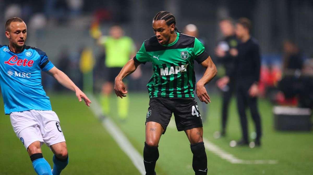 Sassuolo-Napoli 0-2, pagelle quotidiani: Laurienté top, difesa bocciata