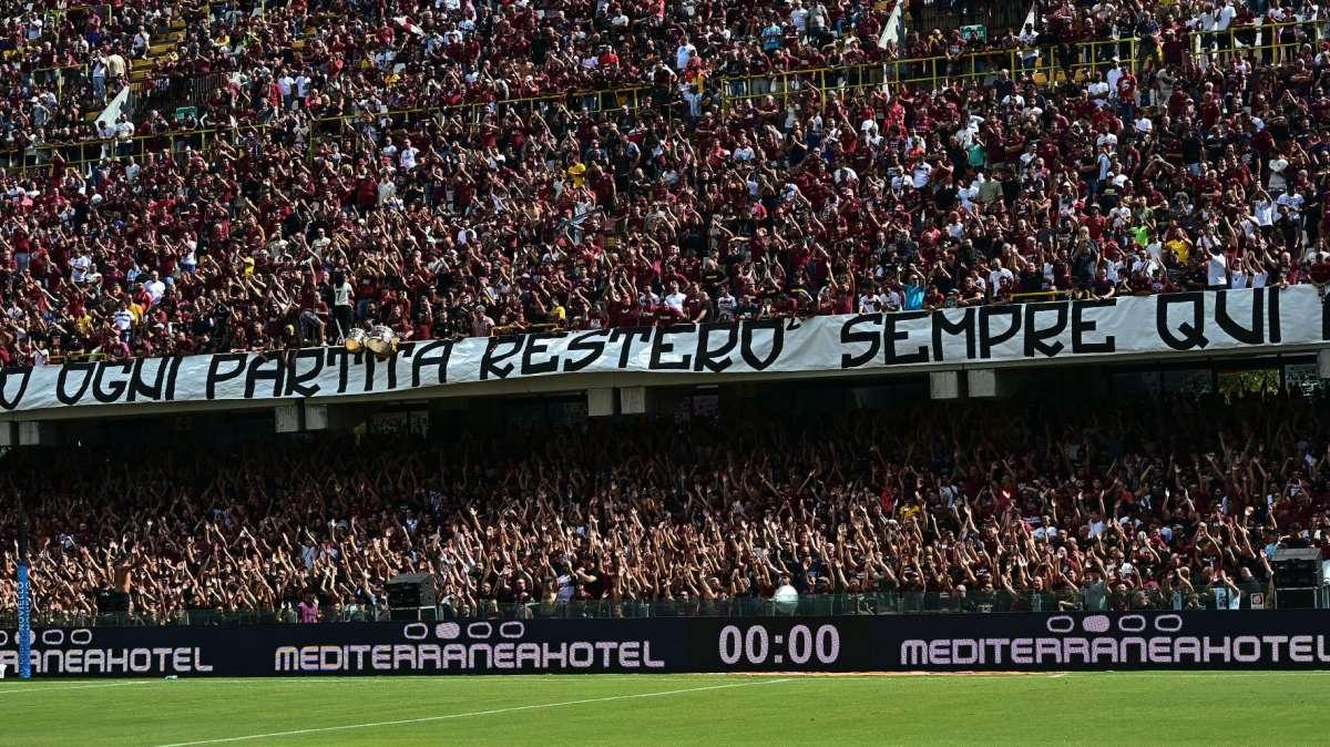 Salernitana Sassuolo, revocato lo sciopero del tifo ma la prevendita non decolla