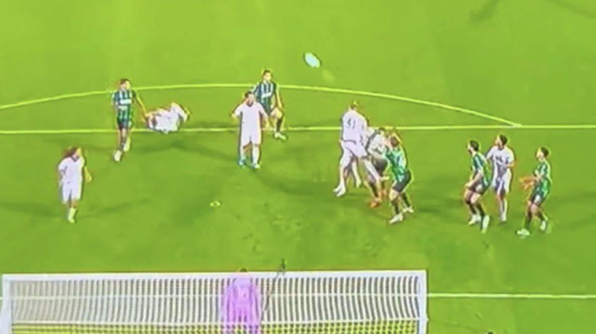 Sassuolo-Milan, caos all’88’: Thorstvedt segna ma l’arbitro aveva già fischiato. "Il gol era regolare"