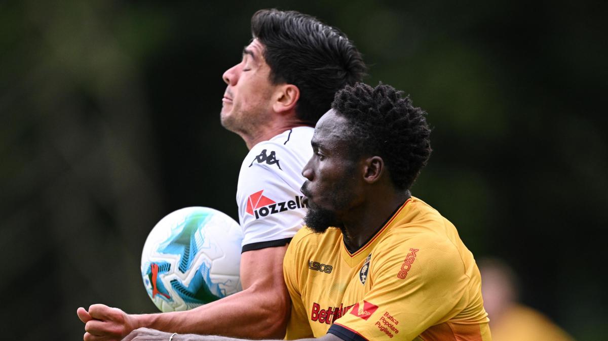 Calciomercato Sassuolo, incontro con lo Spezia per Aurelio: le ultime