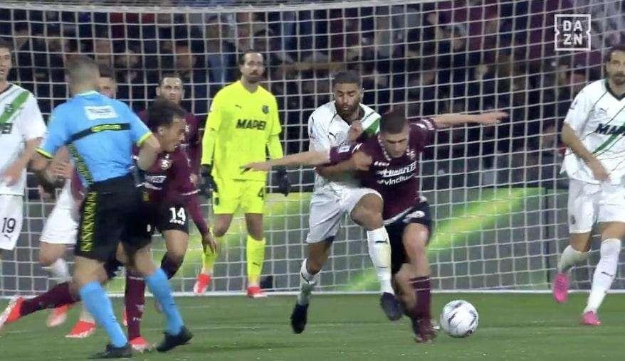 "C'era fallo di Pirola su Defrel": a Open VAR danno ragione al Sassuolo - VIDEO