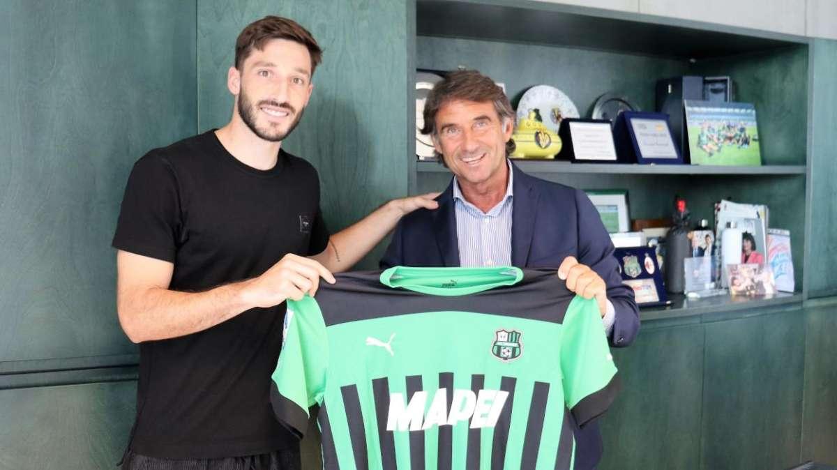 Matias Vina al Sassuolo, è ufficiale: i dettagli dell'accordo con la Roma
