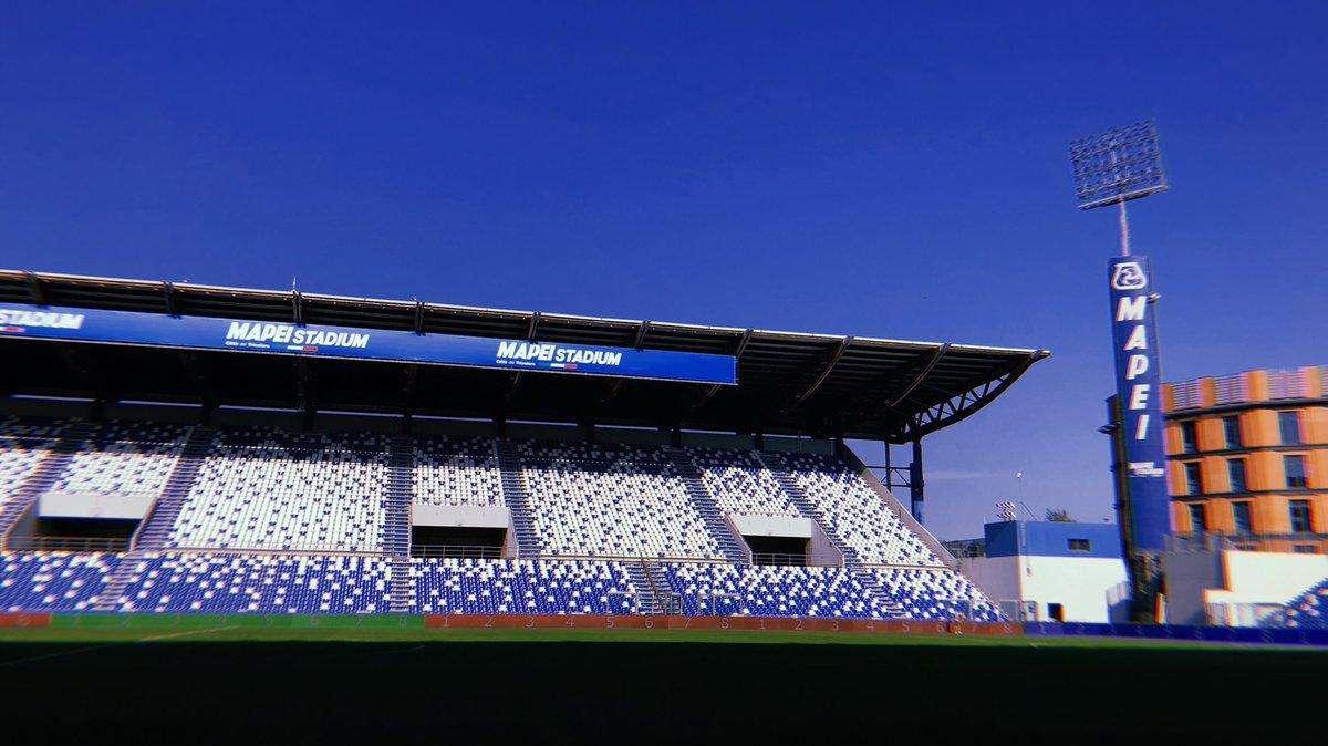 Serie A: ripresa con partite a porte chiuse e anche in campo neutro?