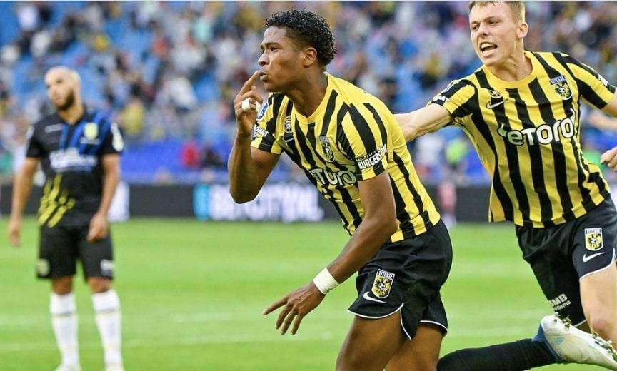 Ryan Flamingo cambia ruolo ma non perde il vizietto. E il Sassuolo gode