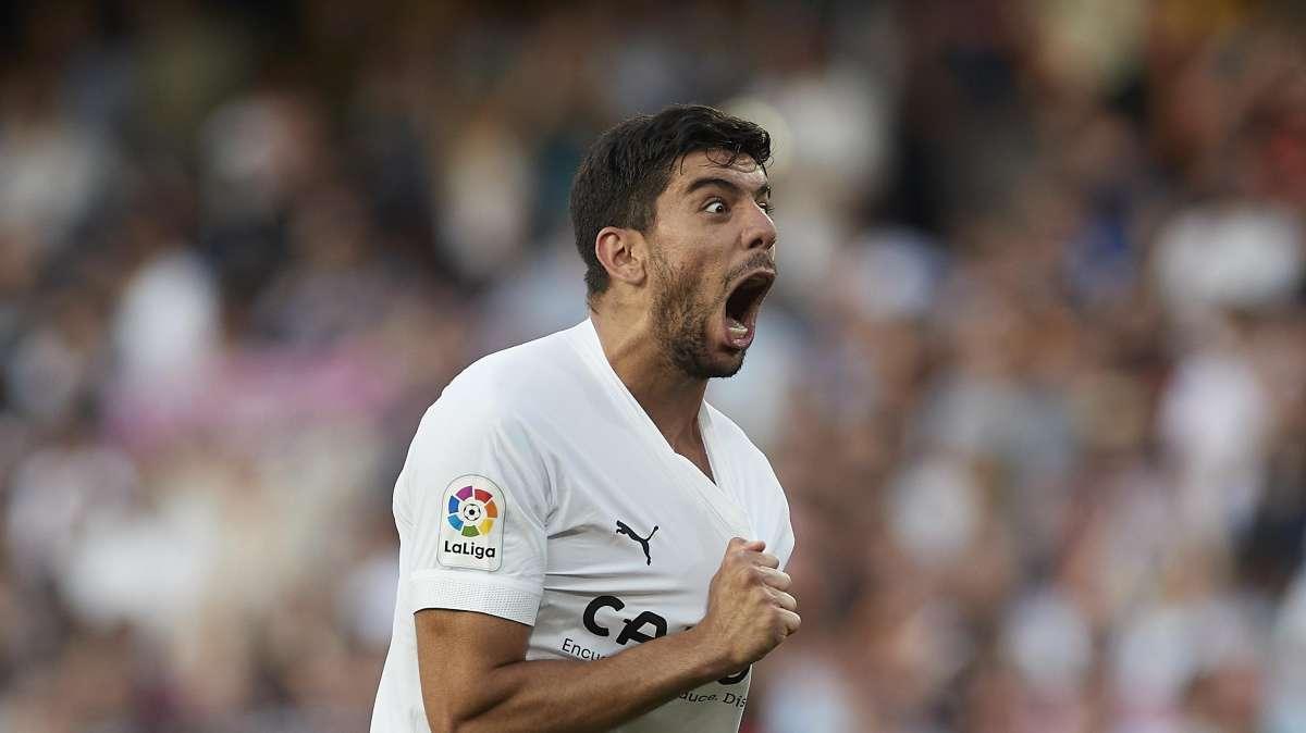 Ozkacar Sassuolo, contatti in corso: sarebbe il 3° colpo dal Valencia