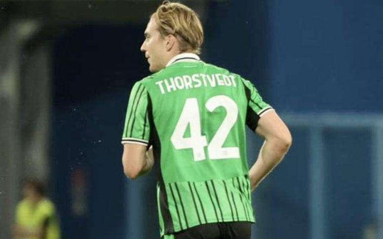 Thorstvedt infortunio: problema alla spalla in Sassuolo-Juve, Roma a rischio
