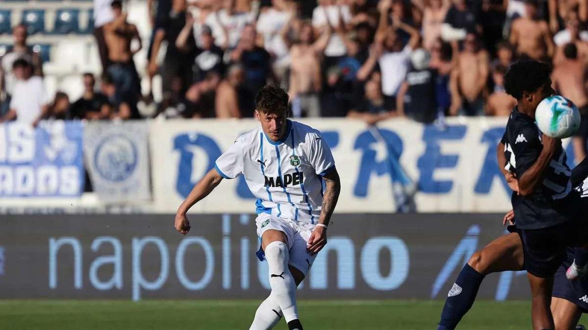 Calciomercato Sassuolo: Pinamonti può restare. No al Leeds, sondaggio Atalanta