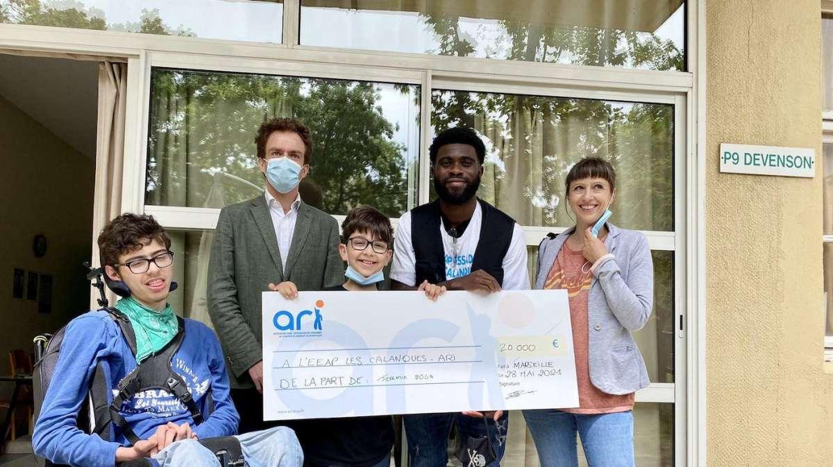 Boga, che bel gesto di solidarietà per l'associazione EEAP: i dettagli - FOTO