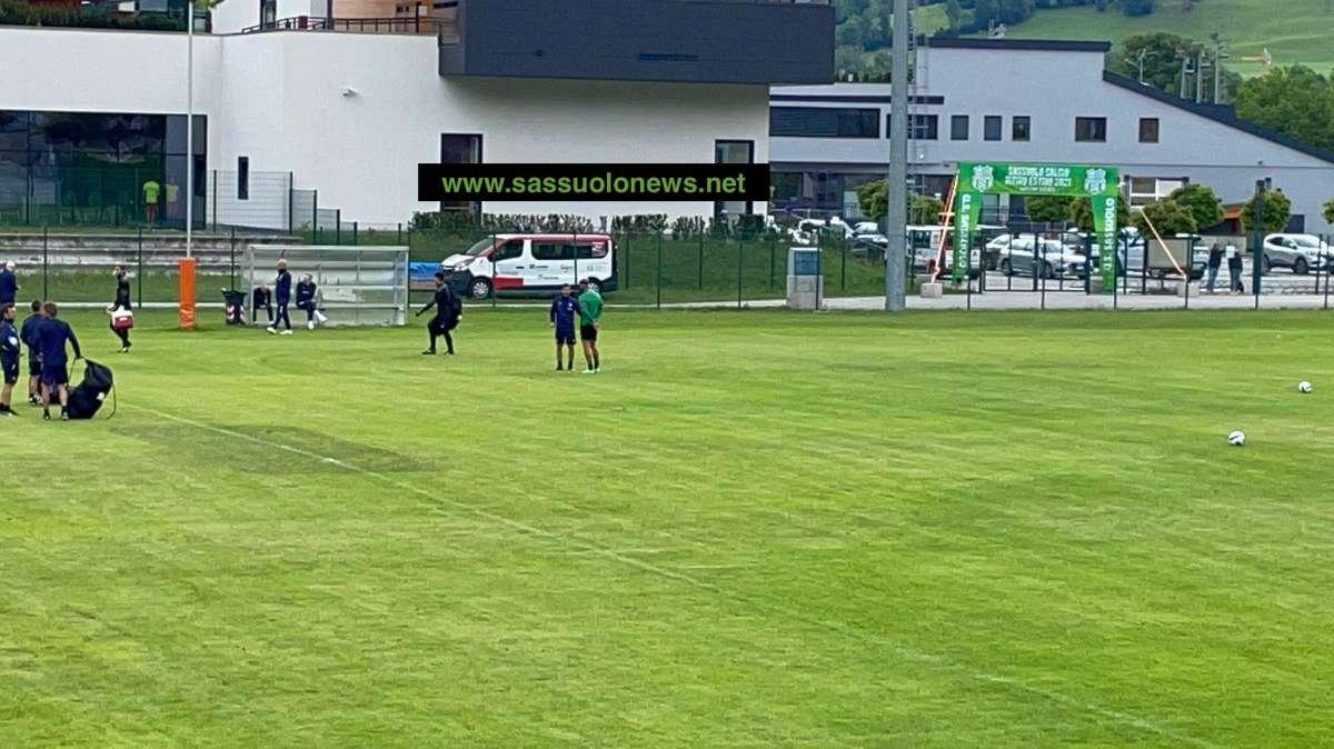 SN - Mister Dionisi catechizza Scamacca nel ritiro di Vipiteno - VIDEO