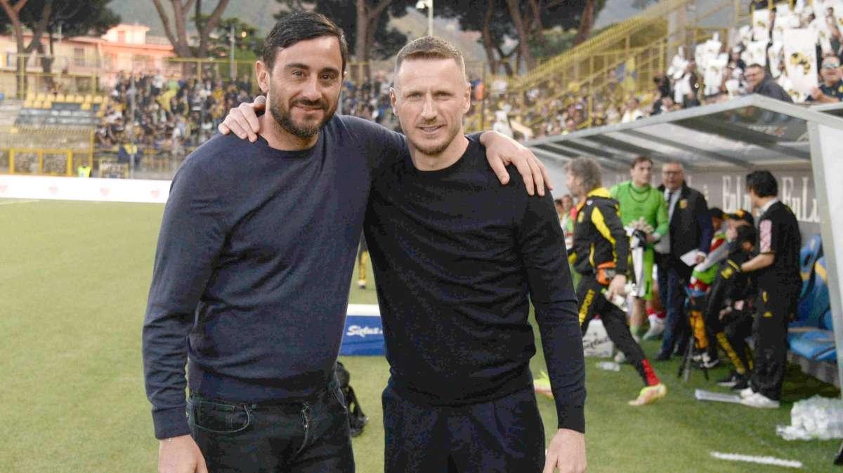 SN - Sassuolo, la preferenza tra Aquilani e Abate. Occhio al Mister X straniero