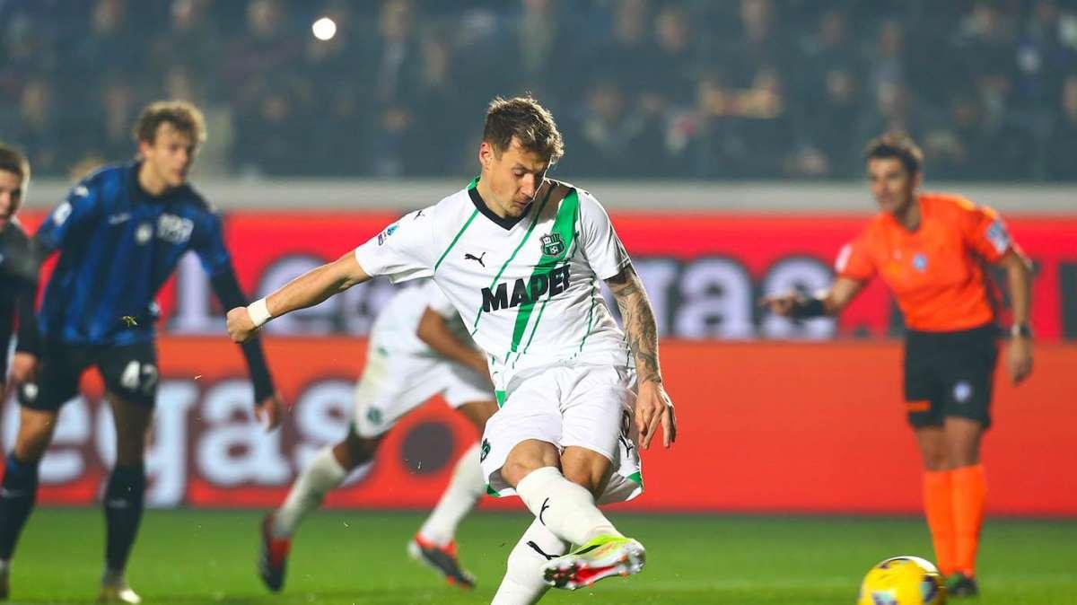Calciomercato Sassuolo, agente Pinamonti: "Situazione bloccata, piace anche all'estero"