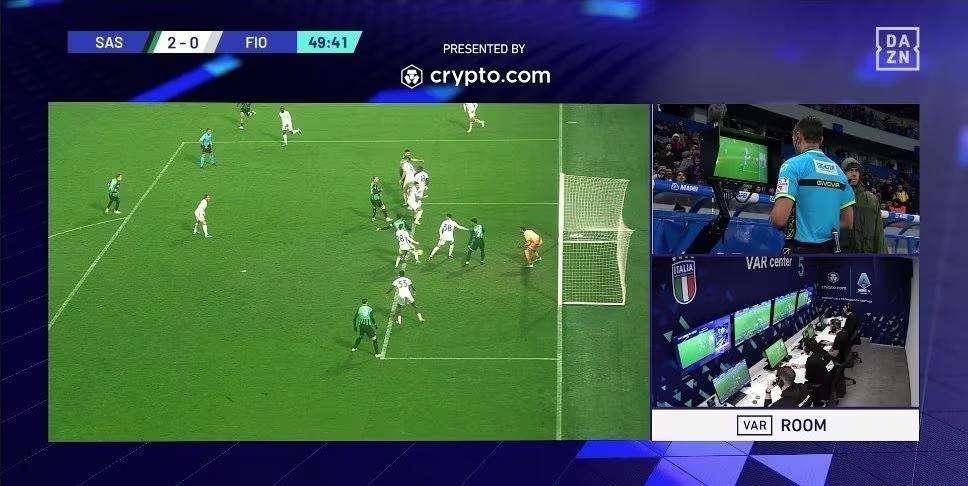 Gli arbitri ammettono: "Errore in Sassuolo-Fiorentina: il gol di Thorstvedt era buono"
