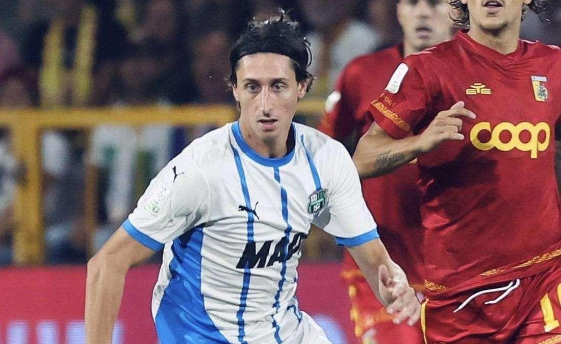 Carrarese Sassuolo pagelle. Voti: Mulattieri sentenza, Laurienté indecente. Bene Iannoni