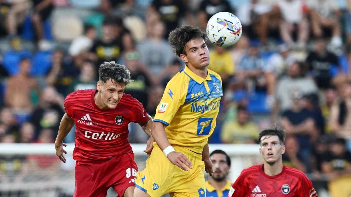 Calciomercato Sassuolo: sfida a Bologna e Atalanta per Isak Vural del Frosinone