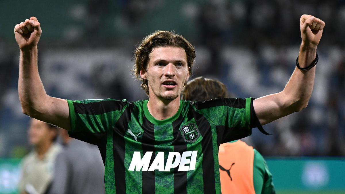 Giudice Sportivo Serie A: due giornate a Kolarov, stop per Vasquez. Sassuolo, ammoniti Leysen e Lipani