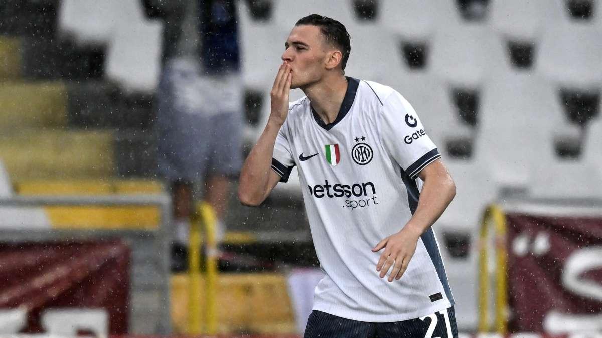 Calciomercato Sassuolo, offerte a Inter e Milan per Asllani e Adli. La situazione