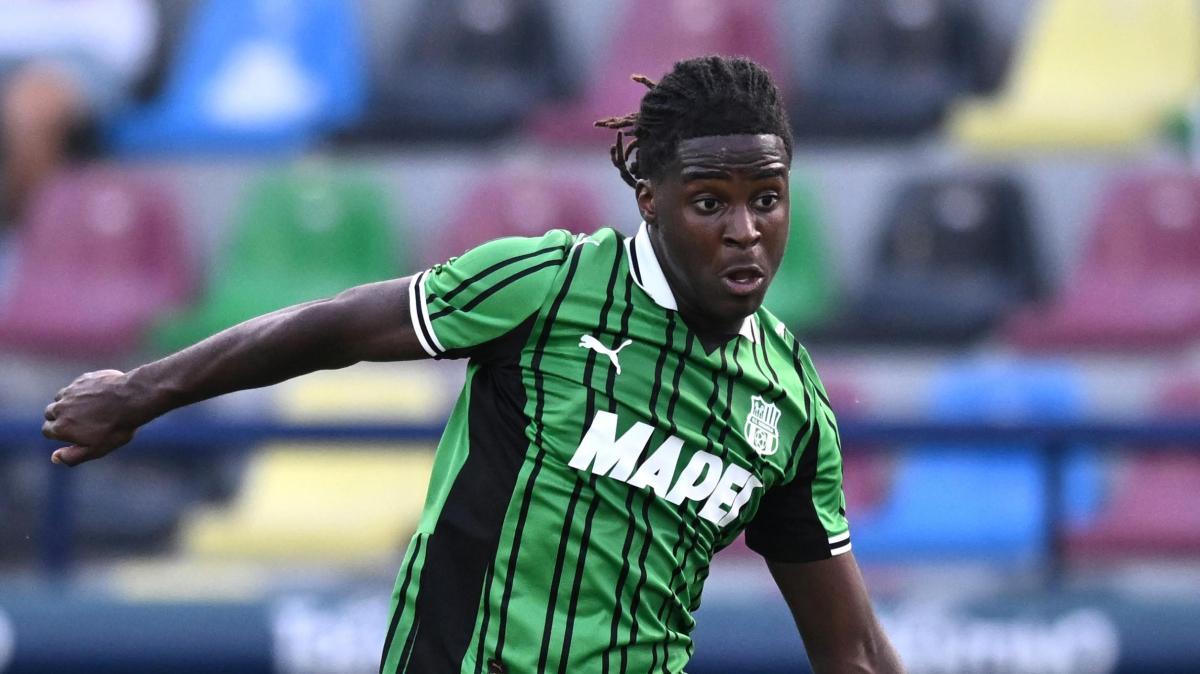 Calciomercato Sassuolo, clamoroso: la Juve tenta il colpo last minute Darryl Bakola!