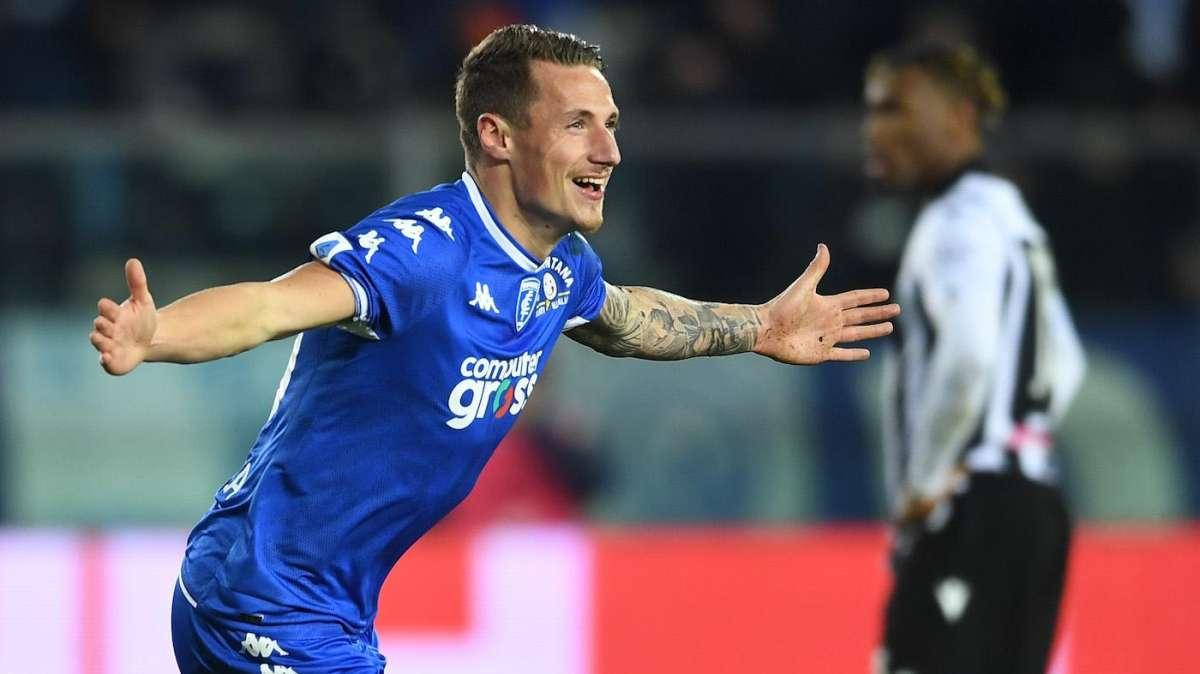 Calciomercato Sassuolo: offerta per Laurientè, nuovi contatti per Pinamonti