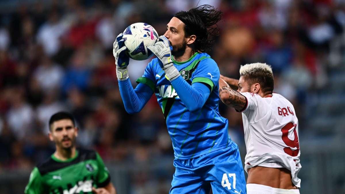 Milan Sassuolo probabili formazioni: Pinamonti-Alvarez no. Torna Consigli 
