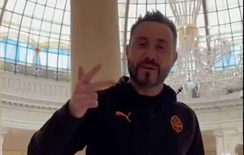 De Zerbi scherza con Srna su Cagliari-Sassuolo del 2018 - VIDEO