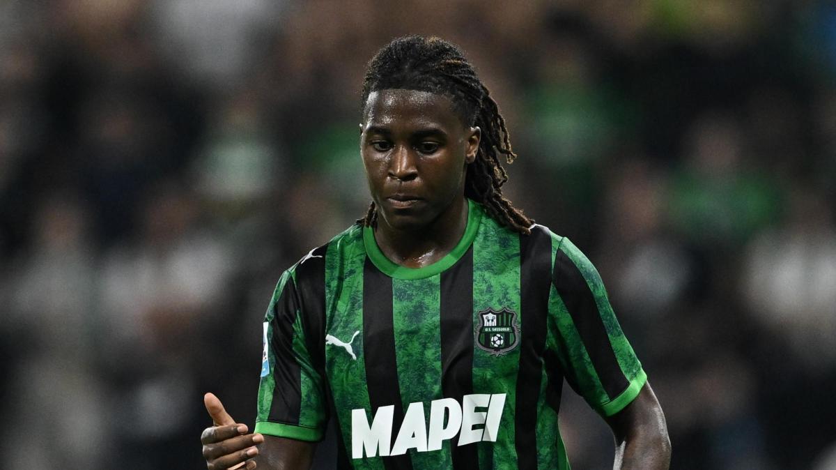 Calciomercato Sassuolo, Bakola strega anche il Milan di Amorim. E il prezzo può schizzare