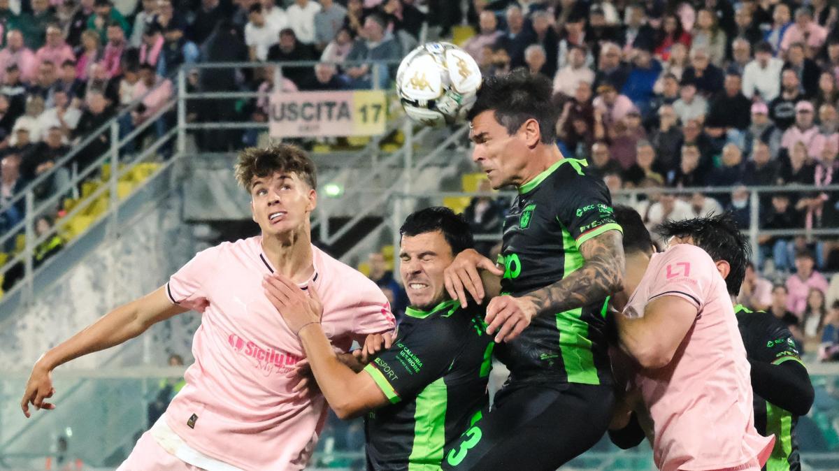 Calciomercato Sassuolo, sfuma Cassandro: è vicino al Palermo