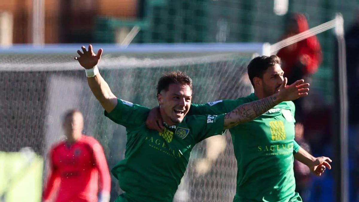 Zanon, braccio di ferro tra Cagliari e Sassuolo: i neroverdi si inseriscono nella corsa