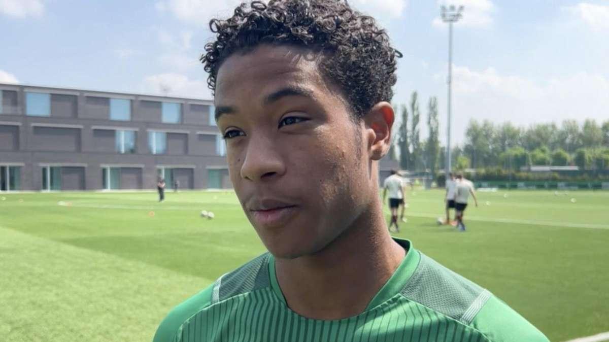 Ryan Flamingo: "A Sassuolo sto bene: voglio la A e i 16 gol. Poi il Liverpool"
