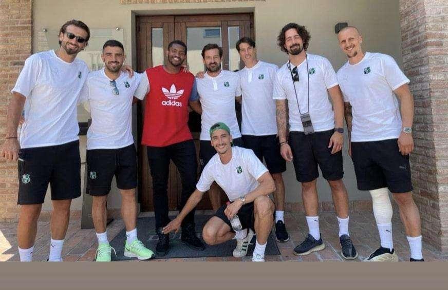 Marlon a Sassuolo: visita ai neroverdi prima della partenza per Vipiteno